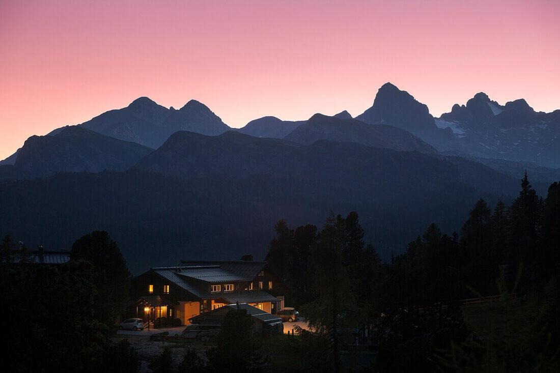 Steinerhaus Berggasthof Грёбминг Экстерьер фото